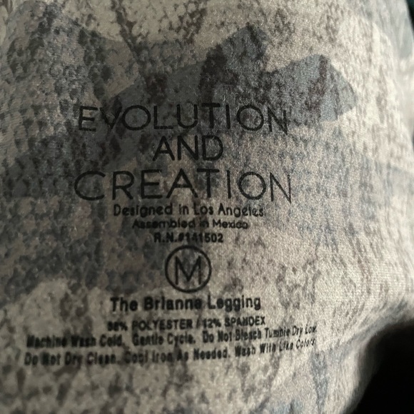 Evolution and Creation Brianne Legging Medium - Picture 4 of 4